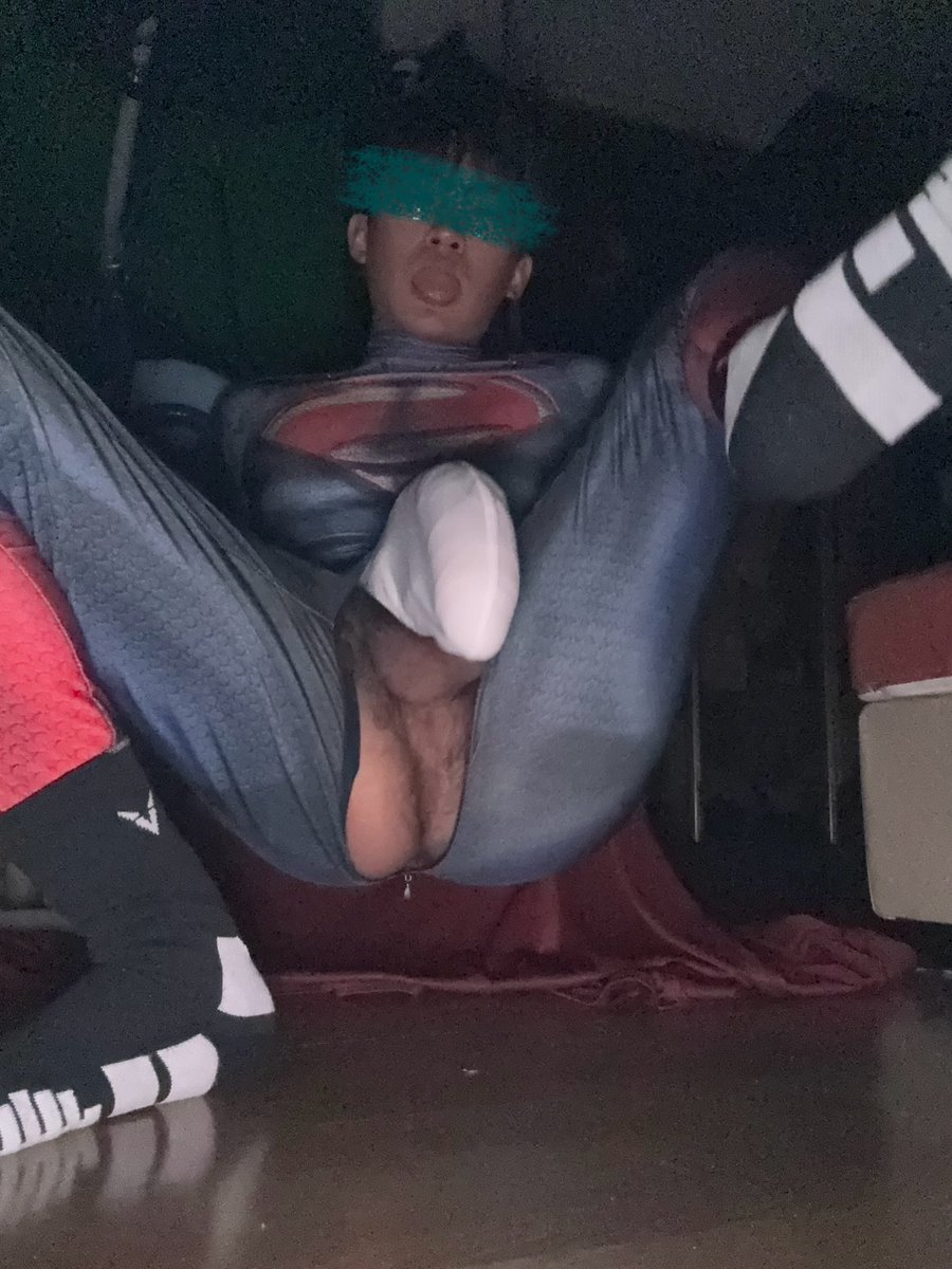 你们跪舔的网黄不过是一只张开逼求操的肉畜