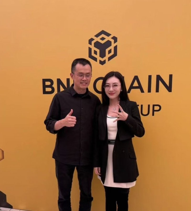 不同国家，不同肤色的男人，看到美女时，眼睛都会不自觉得看向最美丽的地方 https://t.co/hhSPj9imYP