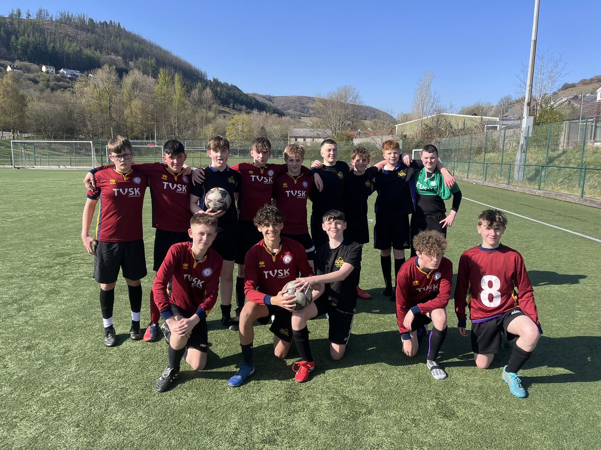 Ebbw Fawr PE (@eflc_pe) on Twitter photo Y10 boys enjoying football in the sunshine today. Great performance and real progress all round! Brilliant to see a couple of lads make their school debut too. POM: McKenzie Jenkins ☀️⚽️👏 Thank you <a href="/ALC3to16/">Abertillery Learning Community</a> for hosting Y10 boys enjoying football in the sunshine today. Great performance and real progress all round! Brilliant to see a couple of lads make their school debut too. POM: McKenzie Jenkins ☀️⚽️👏 Thank you <a href="/ALC3to16/">Abertillery Learning Community</a> for hosting