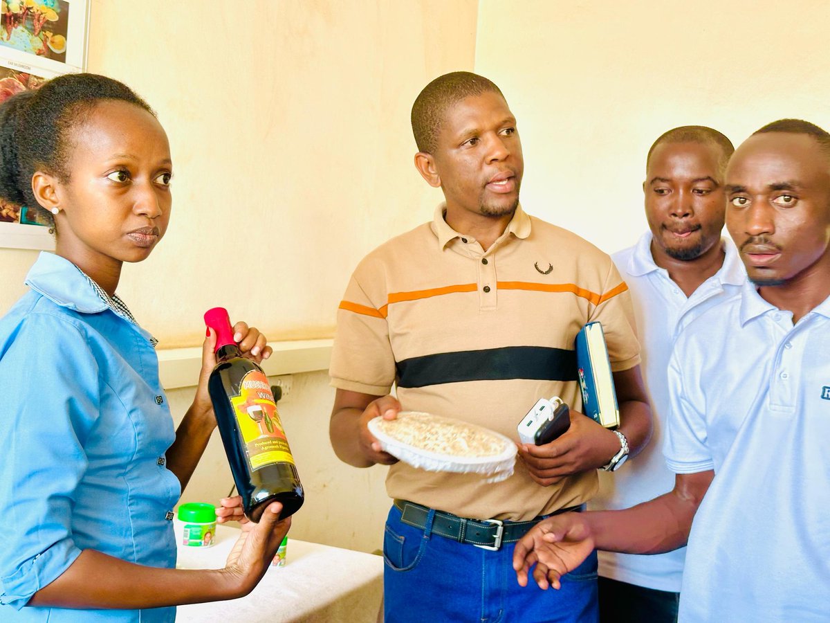 AtwongireSolom2's tweet photo. The Uganda Industrial Research Institute (UIRI)engages in various activities such as research and development, technology transfer, and capacity building for artisans and small and medium enterprises (SMEs). We visited them today. Powered by @Mwesigwa_R Mbarara City North MP. https://t.co/yZNI1CBem7