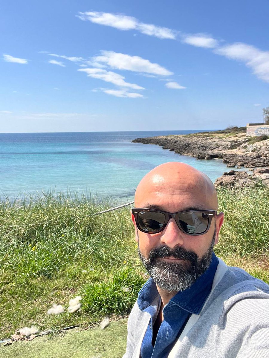 RoseDaniel6007's tweet photo. Attento ⚠️
Questo signore è un ladro e un aggressore che finge di essere un cliente normale e serio....
Stai attento https://t.co/xafXZHe0kS