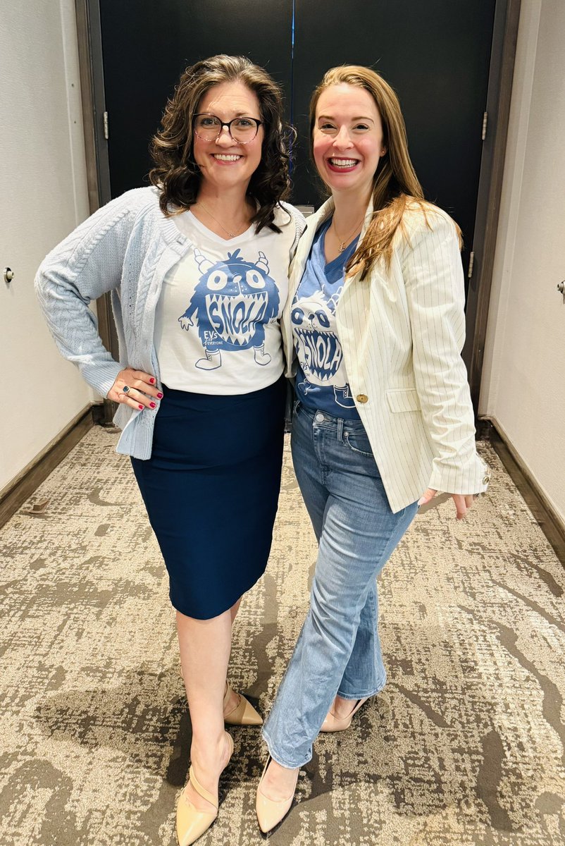 EVs_forEveryone's tweet photo. So much @Experian_Auto content coming atcha from the @AutoIntelSummit with Kirsten Von Busch.

And YES we are twinning in our SNOLA tees!

#AutoIntelSummit https://t.co/2uJ7VrF9z2