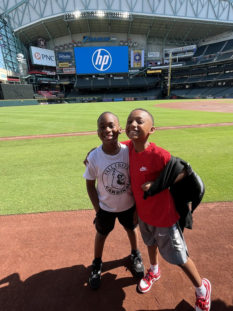 Second Grade field trip completed! ✅ <a href="/astros/">Houston Astros</a> stadium never disappoints!!! Thank you for having us <a href="/DaikinPark/">Daikin Park</a> !! <a href="/HumbleISD_FCE/">Fall Creek Elem</a> #CardinalPride #HoustonAstros