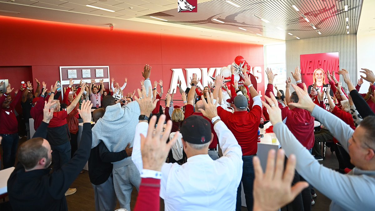Kelsi Musick (@coachkmusick) on Twitter photo What a great night meeting supporters and catching a <a href="/RazorbackBSB/">Arkansas Baseball</a> win! Thanks to everyone who came out and shared their passion for women's basketball. Exciting times ahead! Go Hogs! 🐗🏀 What a great night meeting supporters and catching a <a href="/RazorbackBSB/">Arkansas Baseball</a> win! Thanks to everyone who came out and shared their passion for women's basketball. Exciting times ahead! Go Hogs! 🐗🏀