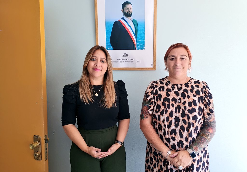 La seremi (i) de Seguridad, Ana María Peralta, y la presidenta de la Comisión de Seguridad del CORE, Lorena Ramírez, se reunieron este miércoles para compartir y coordinar las acciones que sus respectivos organismos implementan en materias de seguridad.