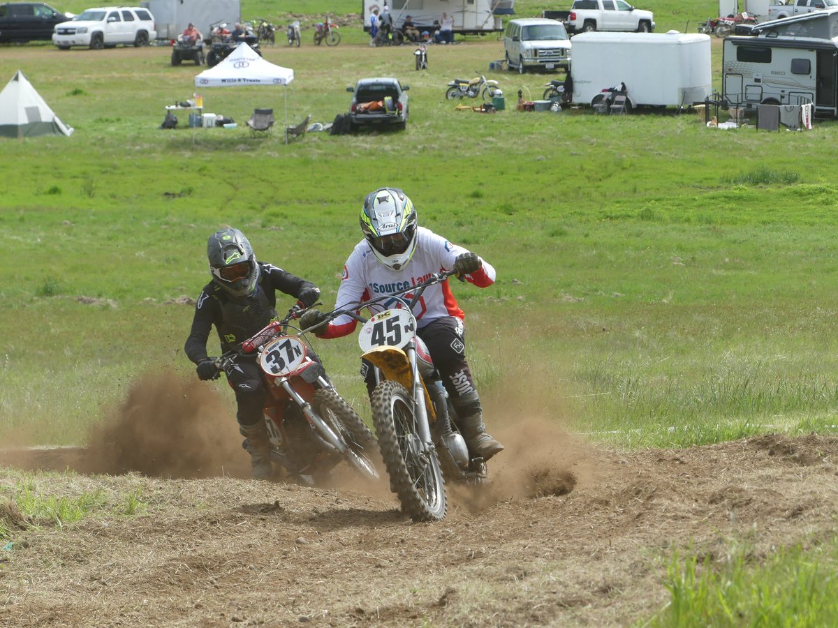 ACDewar's tweet photo. Don't be left in the dust without a will or trust.
1Source Law sponsored vintage motocross racer Mitch Gallagher beat the pack at Burrows Ranch on a 1972 Yamaha MX250.

#vintagemotocross #livingtrust #powerofattorney #estateplanning #will #trust https://t.co/oO1lVgwpYV