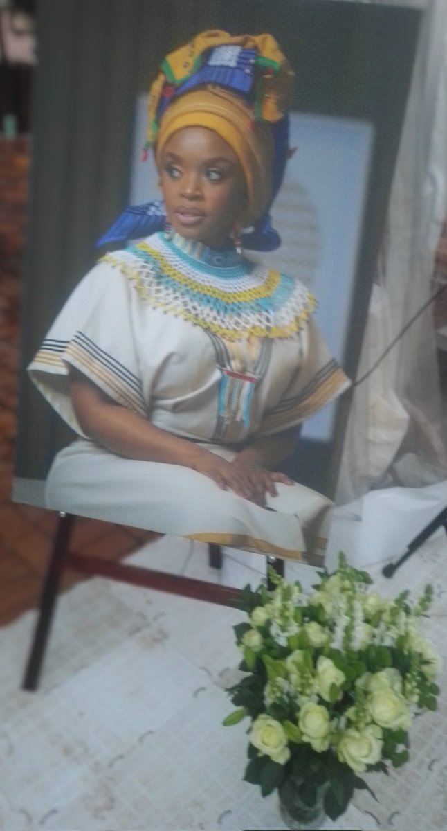 KokoNdhlovu's tweet photo. @valavoosh Zoleka Makgotso Mandela....🙏 ..."When Hope Whispers" .... Passion, Peace & Positivity.... #TerminallyFree ...💌 https://t.co/XhE4G53bce