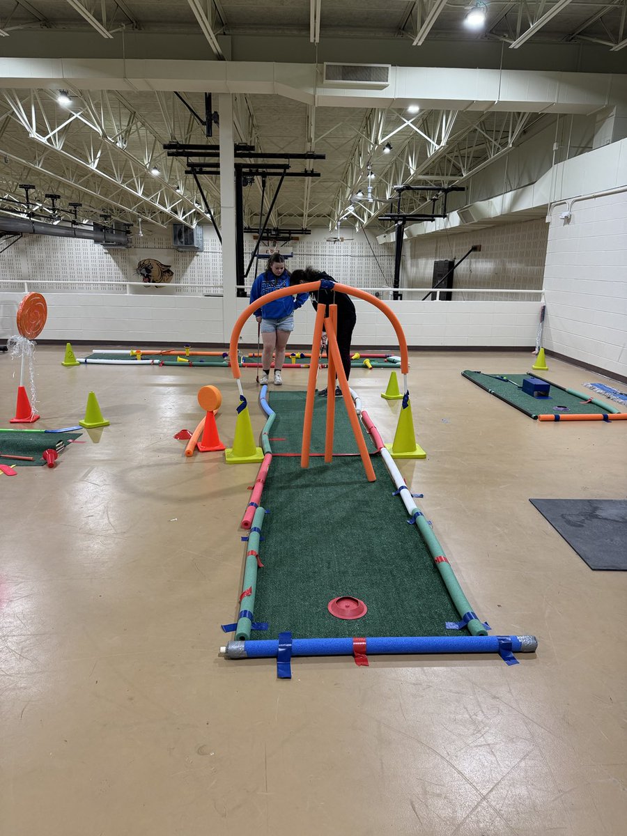 The MIS putt-putt hole in one challenge is beginning during Master’s week. Sixth graders did great designing the course with PE equipment. #Proud2bMIS