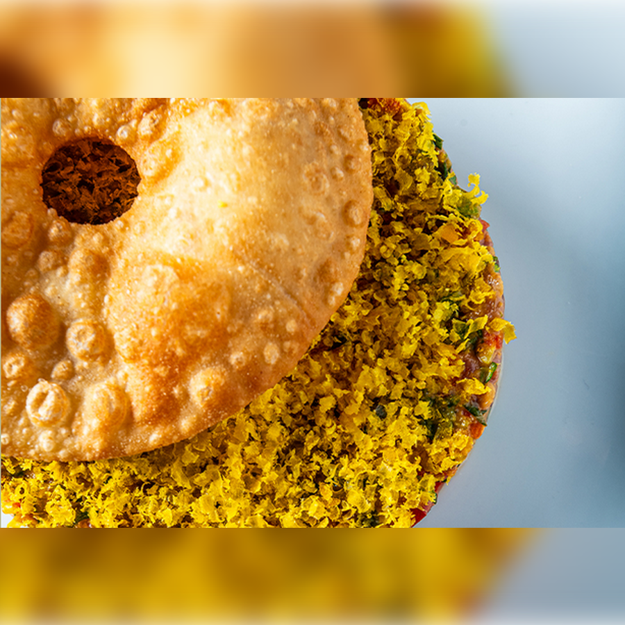 ceibodc's tweet image. Craving a burst of flavor?  Dive into our crispy pani puri loaded with tangy goodness and topped with fresh sev! Perfect for your next snack adventure.  #PaniPuriLovers #IndianStreetFood #FoodieHeaven #TasteTheMagic