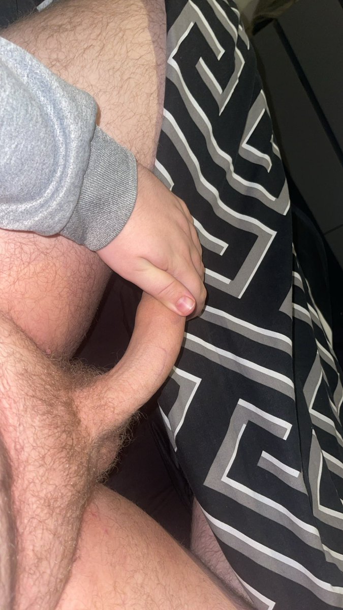 blueface_6's tweet photo. Feeling horny asf 😈
Repost for a Cumshot video sent to your DMs 💦 

#masculine #hung #bisexual #gay #blowjob #top #bottom #vers #teen #twink #gaytwitter #gayglasgow #blueface #content #nsfw #nsfw_twt https://t.co/2LJPEXT1Qn