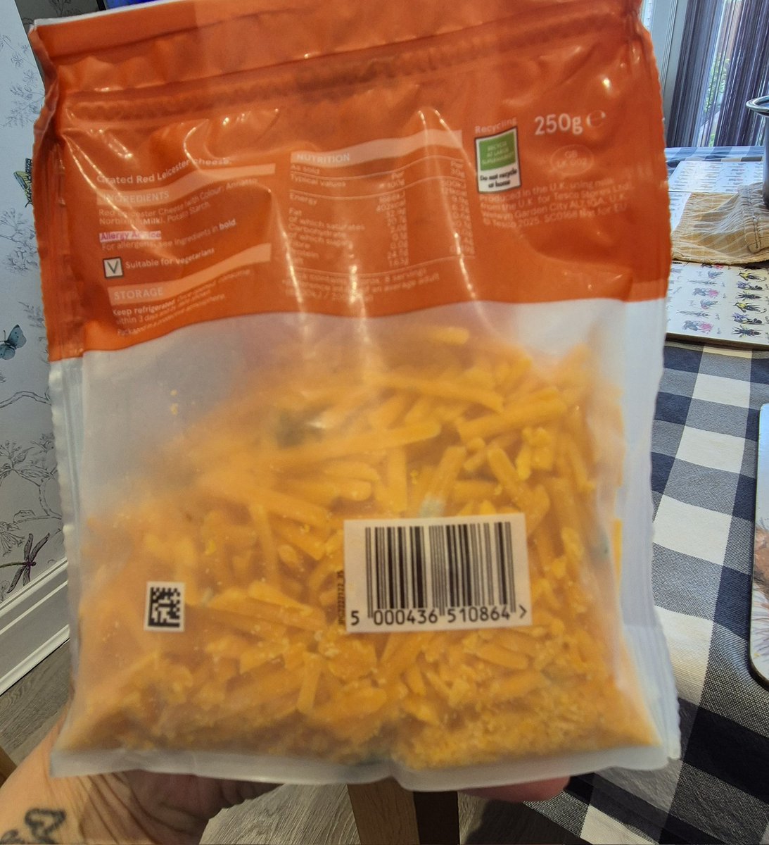 PinkFlip15's tweet photo. @Tesco really!!! Nothing like reaching for the unopened, in date cheese to have with your tea to find it like this 🤢🤮 #Tesco #mouldycheese #teasspoilt https://t.co/Wxo9I6A40F