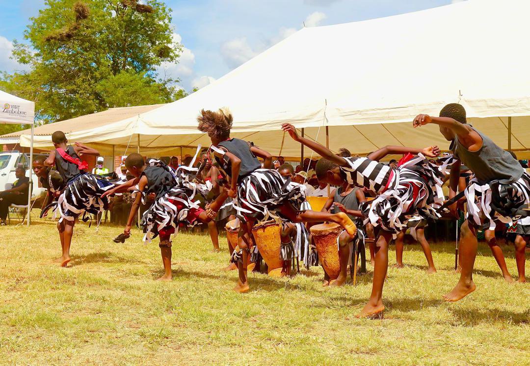 ZtaUpdates's tweet photo. Amai’s Traditional Cookout Competition: Bubi District
#ExperienceZimbabwe
#ZimBho👍
#GastronomyTourism
#MatNorth https://t.co/mT89PC66f1