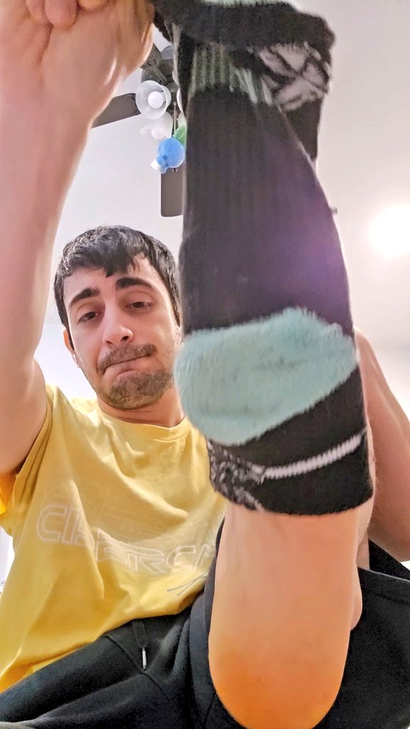 Stinky Socks in your timeline...

DM for custom shoe/sock/feet vids!
Message me here or on 
Kik/Telegram: Huankun 

Paypal and Cashapp accepted!

#gayfeet #malefeet #boyfeet #findom #footdom #smellysocks #footfetish #malesoles #malesocks #sweatysocks #dmme #gaysoles
