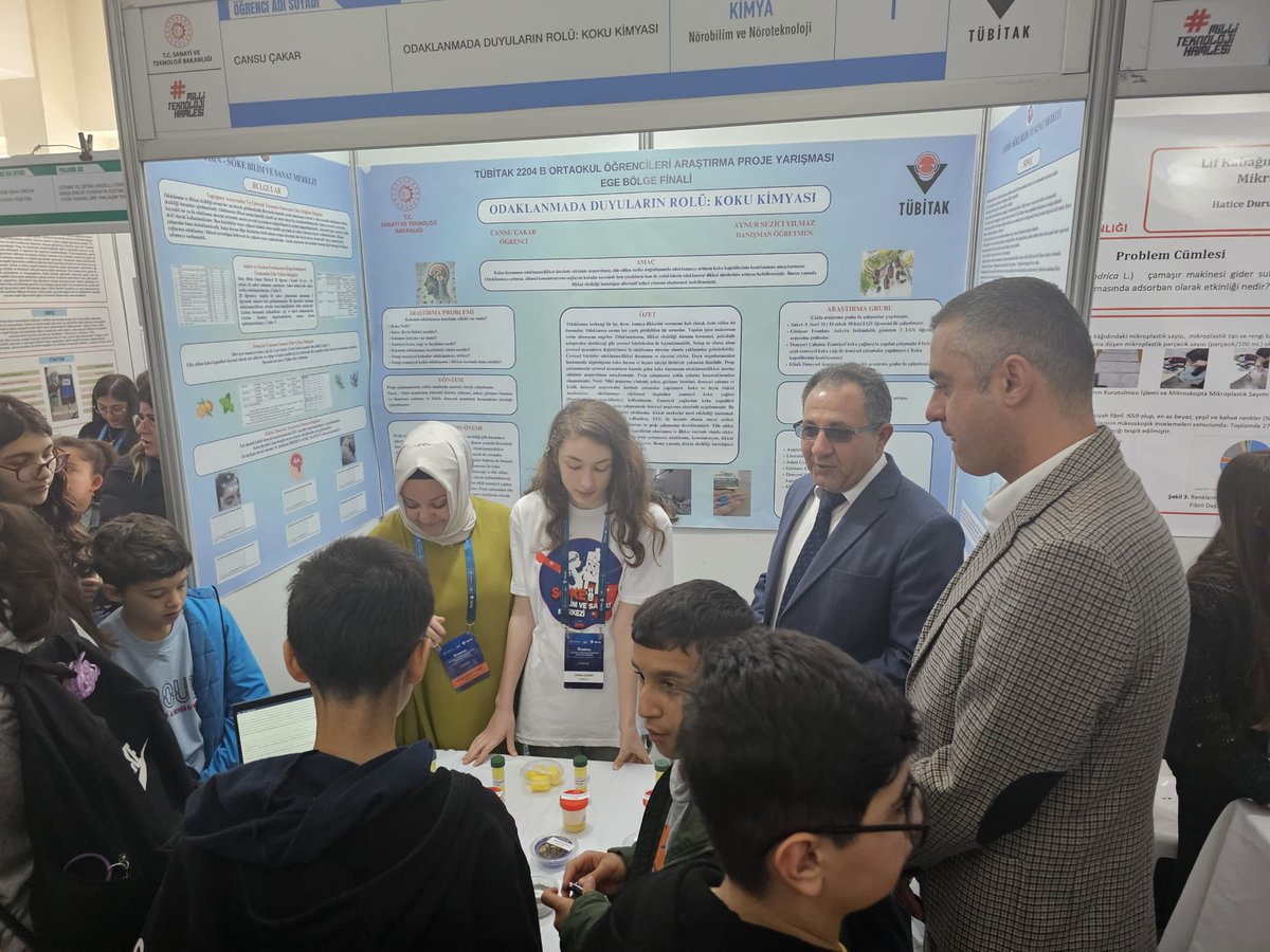 sokebilsem's tweet photo. TÜBİTAK 2204B Ortaokullar arası araştırma projeleri Ege Bölge finallerinde yarışan ekibimizi İlçe Milli Eğitim Müdürümüz Sayın Şerafettin YAPICI ve Kurum Müdürümüz Oğuzhan ÖZEVCİMEN ziyaret ederek finallerde muvafakiyetler dilemişlerdir.
@SokeKaymakam 
@Aydin_MEM 
@sokemem https://t.co/CLcunt7kl0