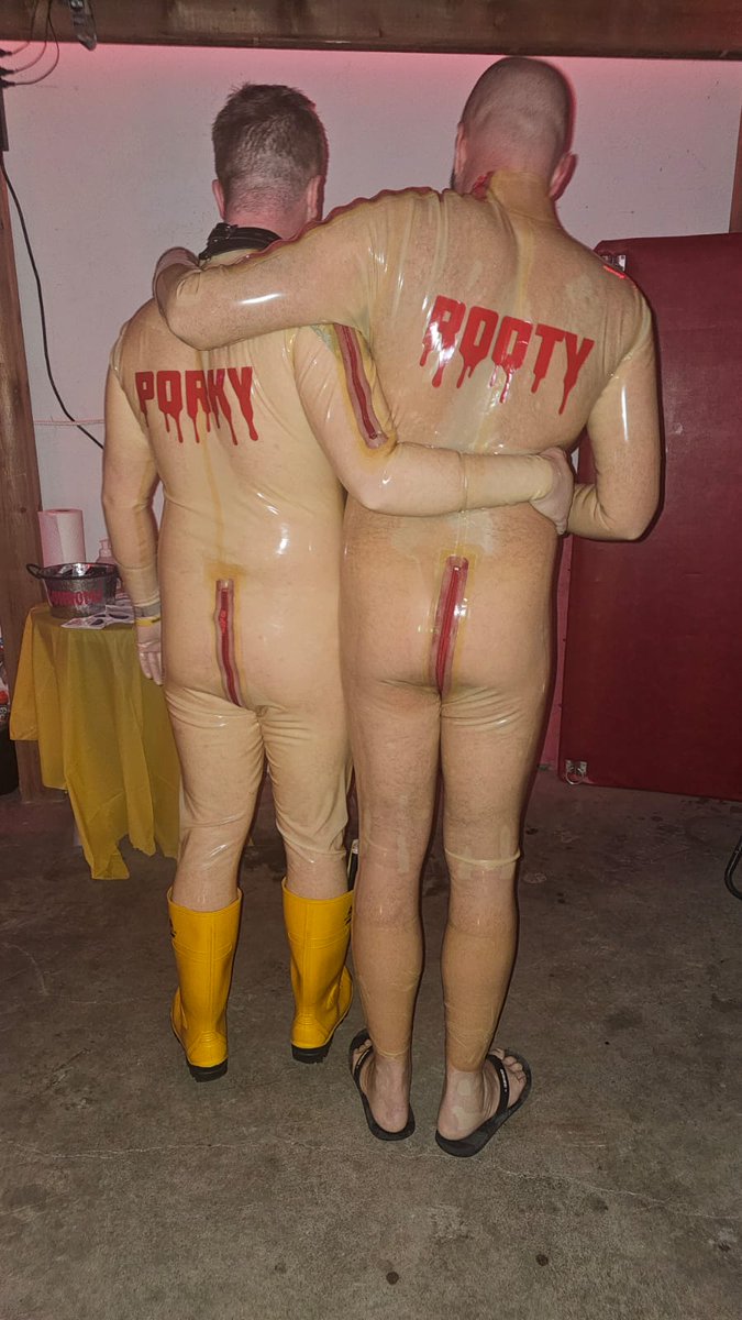 🇨🇦 🕳 👊 Rubber Canuck tweet media