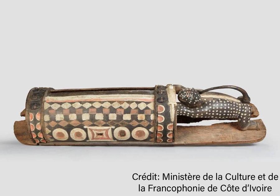 L_Lafon's tweet photo. Heureux de l’adoption à l’unanimité, en commission culture au @Senat, de ma proposition de loi actant la restitution pleine et entière du tambour « Djidji Ayôkwê » à la Côte d’Ivoire. Un geste fort et une coopération muséale exemplaire. Rendez-vous en séance publique le 28 avril. https://t.co/FPaUfXyib2