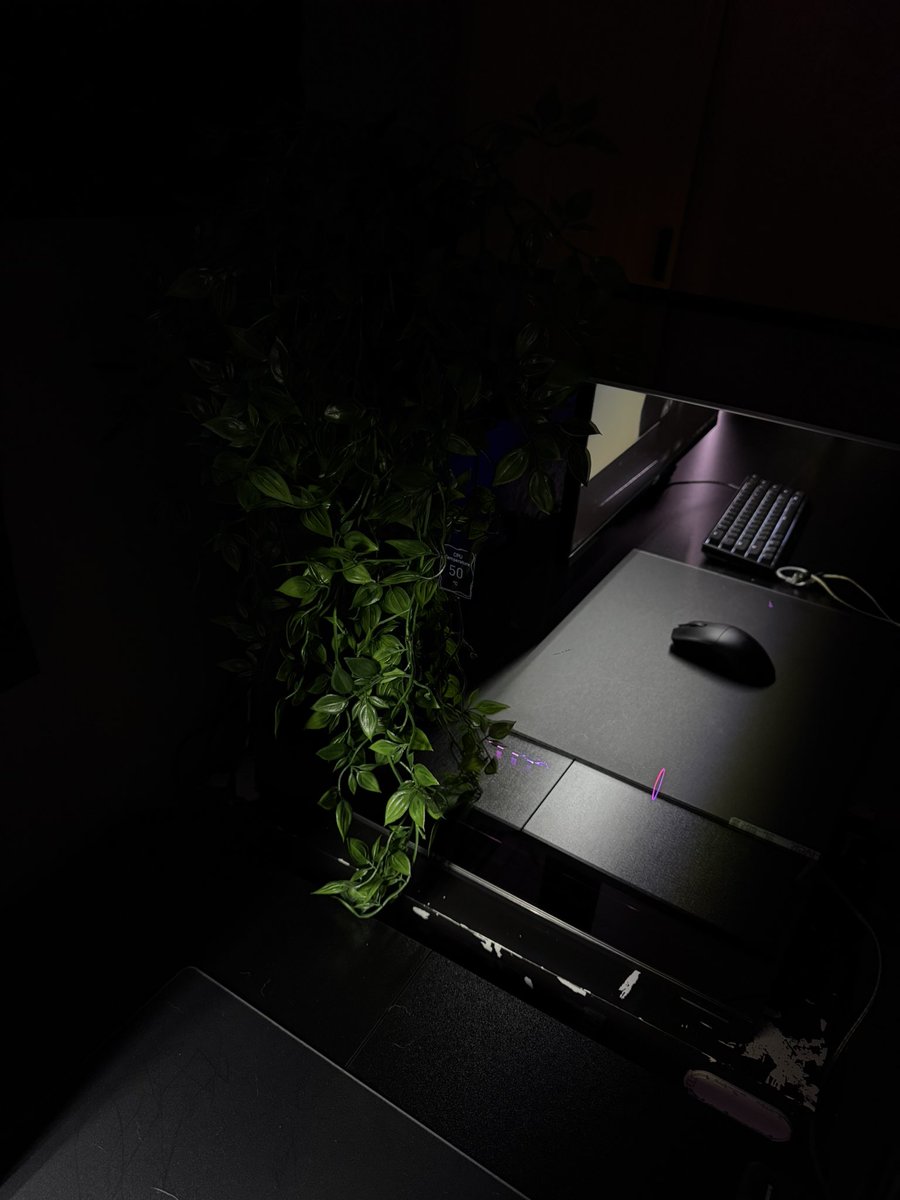 KAWS X SETUP? #KAWS #SETUP