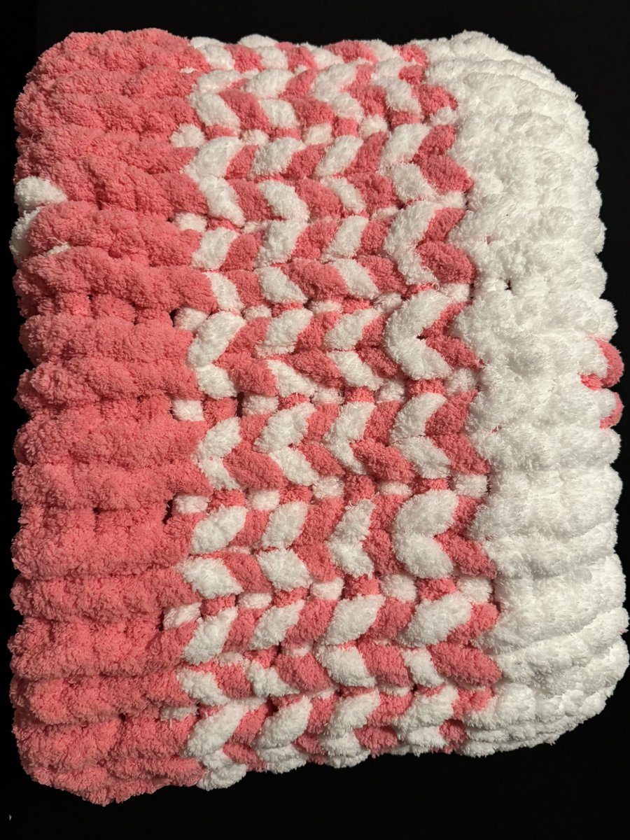 FatalVixxn's tweet photo. Hi. 👋🏼
I make super cute and cozy blankets!
Can be shipped within the US and makes such a great cozy comfy gift for friends and family or yourself!
✨ Message me for more details!
#mama #blankets #homemade #love #gift #handknitting #gamergirl #gamermama #support https://t.co/l3oNcEiNXg