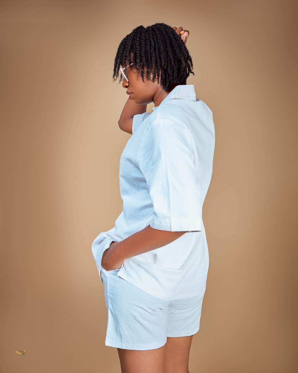 mareclothing__'s tweet photo. Oversized look Linen Set in White🤍

Easy like a Sunday morning, this set brings that effortless oversized charm up top with a crisp linen shirt, perfectly balanced by relaxed shorts. 

Available in S, M, L, XL
Shop @ https://t.co/SlDspgtOr5 https://t.co/jVEntWNuqN