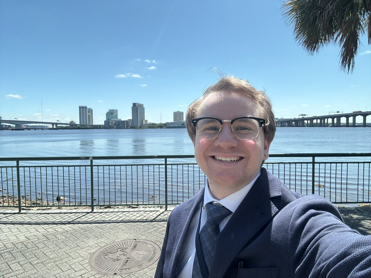 Jon / gooby 🦧 tweet media