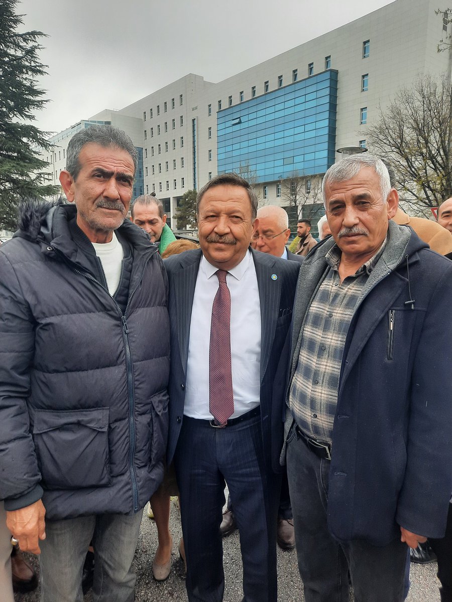 Metinakm2's tweet photo. Sayın vekilim Yüksel Aslan'a  hayırlı olsun 
@Ahmet_Davutoglu 
@mansuryavas06 
@ArslanYuksel06 
@feramuzustun 
@LeventAslan40 https://t.co/VyzuigFcb8