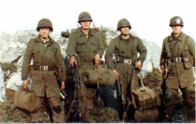 Taomichiba's tweet photo. La Batalla de Monte Tumbledown fue uno de los enfrentamientos más intensos y decisivos de la Guerra de las Malvinas, librada entre la noche del 13 y la madrugada del 14 de junio de 1982.
El BIM5 lideró la cabeza, La Compañía Nácar, tuvo el papel de defender Tumbledown. https://t.co/0XeCfuMlIp
