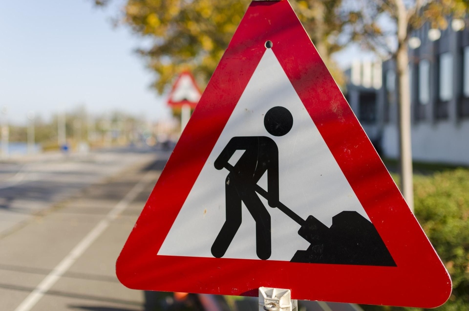 ⚠️De Bruijnings Ingenhoeslaan in Voorburg is, door rioleringswerkzaamheden, in beide richtingen afgesloten voor verkeer van donderdag 10 april 7:00 uur tot en met zaterdag 12 juni 16:00 uur. 🚧