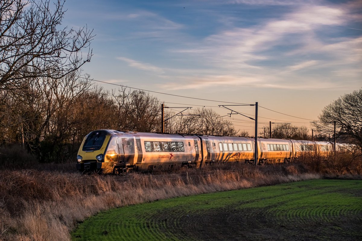 ASMRailPhotos's tweet image. 🖍️| 1S43 0628 Penzance and Cardiff Central to Edinburgh

📣| @CrossCountryUK 
🚂| Class 221116 
🚂| Class 221119
📍| Ulgham Lane
📆| 15/01/2025

#class221 #221116 #crosscountrytrains #supervoyager