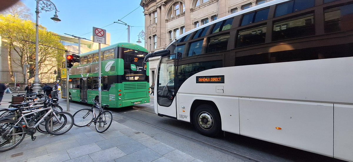 FlorMurray61323's tweet photo. @DubCityCouncil just wondering how this is viewed as a success re DC traffic management plan. Luas stuck in a traffic jam. https://t.co/DGgoYWxMQA