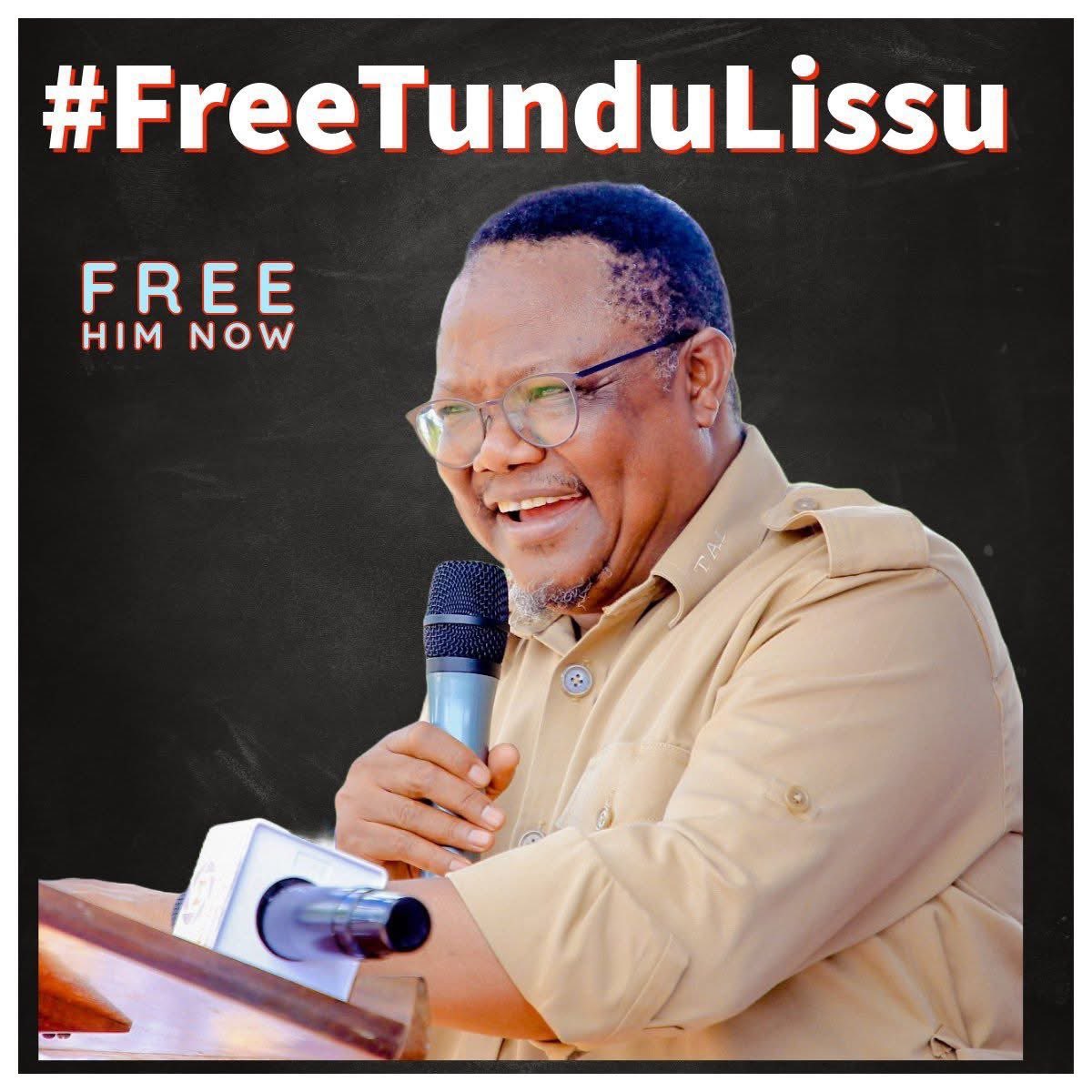 Paul Kisabo (@advocate_kisabo) on Twitter photo Polisi muachieni <a href="/TunduALissu/">Tundu Antiphas Lissu</a> amekuwa akifanya kazi ya kuwatetea nyie pamoja na wananchi, anatakiwa aendelee na kazi ya kuwatetea kupitia mikutano ya hadhara inayoendelea. Kufanya mikutano ya hadhara ni haki na haistahili kuzuiwa kwa kukamata viongozi. Polisi muachieni <a href="/TunduALissu/">Tundu Antiphas Lissu</a> amekuwa akifanya kazi ya kuwatetea nyie pamoja na wananchi, anatakiwa aendelee na kazi ya kuwatetea kupitia mikutano ya hadhara inayoendelea. Kufanya mikutano ya hadhara ni haki na haistahili kuzuiwa kwa kukamata viongozi.