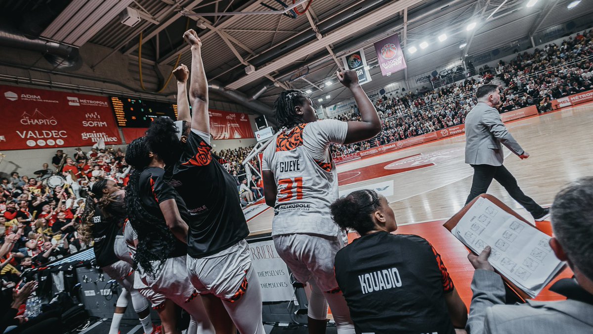 Still feels like yesterday 🥹

A week ago today, Villeneuve lifted their second #EuroCupWomen trophy 🙌🤗