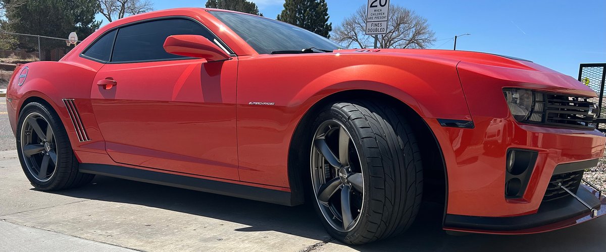 CustomWheelsExp's tweet image. Check out the American Racing AR946 TTF wheels on a 2013 Chevy Camaro ZL1. These are a staggered setup with 20x9.5's on the front and 20x11's on the rear. 

Ready to put some 💪 on your car? --&amp;gt; ow.ly/hwfs50VxENw

#Camaro #CamaroSS #MuscleCar #ChevyCamaro #AmericanRacing