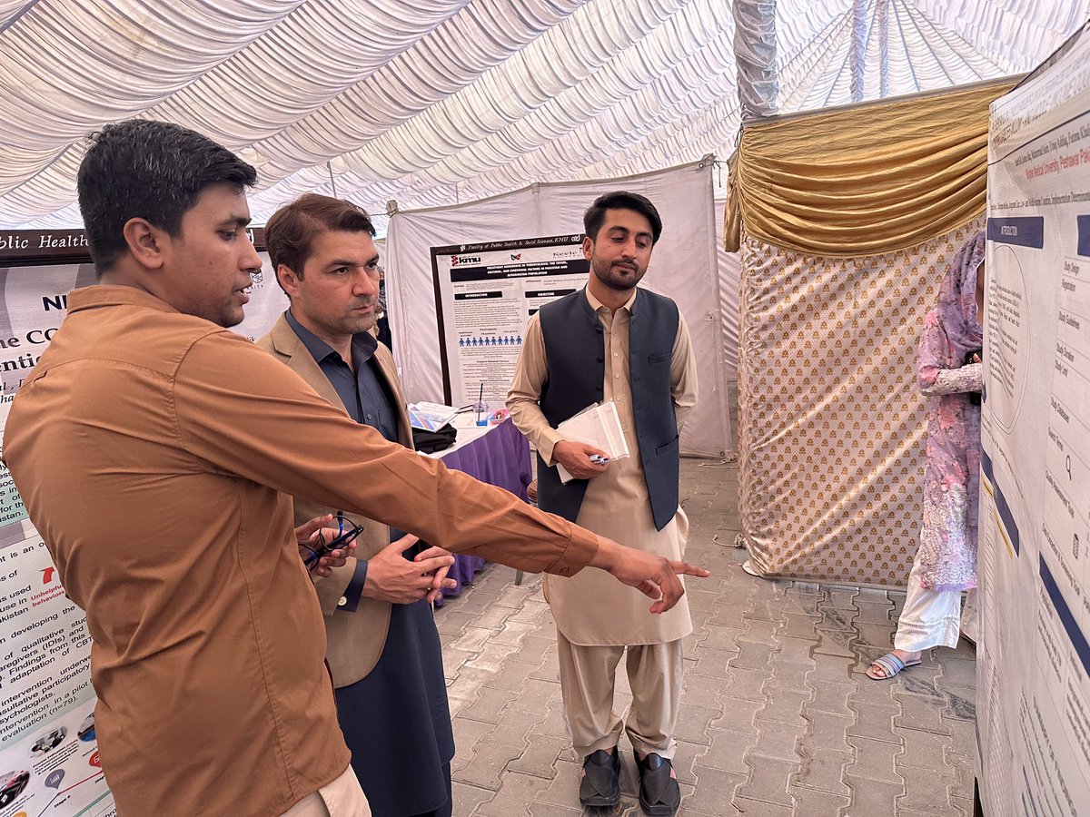 Presented both oral and poster presentations at the 5th International Conference (8th–9th April) at Khyber Medical University, Peshawar. Grateful for the support from my mentors!

#KMUConference #Research #PublicHealth #TB #Diabetes #PosterPresentation #OralPresentation