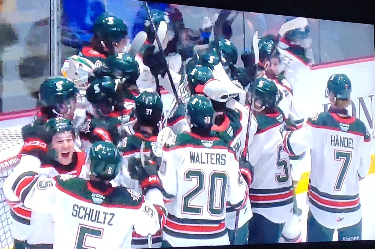 IanRobinsonPA's tweet image. See ya in Round 2 next Tuesday and Wednesday to make some more &quot;Herd History&quot; here in #MooseCountry So proud of these guys! #GoMooseGo 🏒🎙🥅