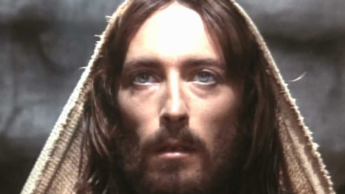 Cooperativa's tweet photo. TVN confirma a "Jesús de Nazareth" en Semana Santa: La han emitido durante 43 años seguidos #CooperativaContigo https://t.co/SL48dZI3NT https://t.co/klYMajG5as