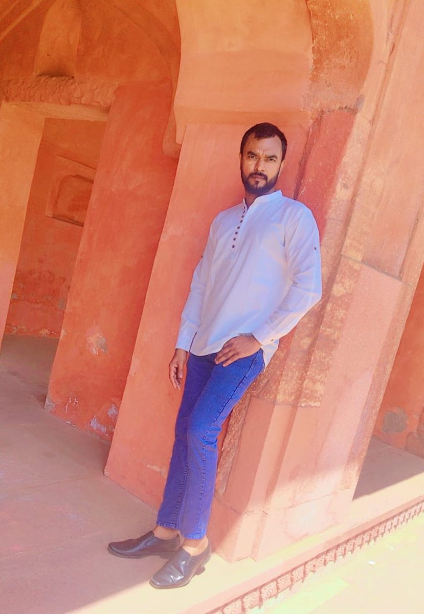 gaurishankarjdu's tweet image. खुशी के लिए काम करेंगे तो खुशी नहीं मिलेगी, लेकिन खुश होकर काम करेंगे तो खुशी के साथ ही सफलता भी मिलेगी।
#MotivationalWords #HealthyLifestyle #gaurishankar #ElonMusk #lifestyle