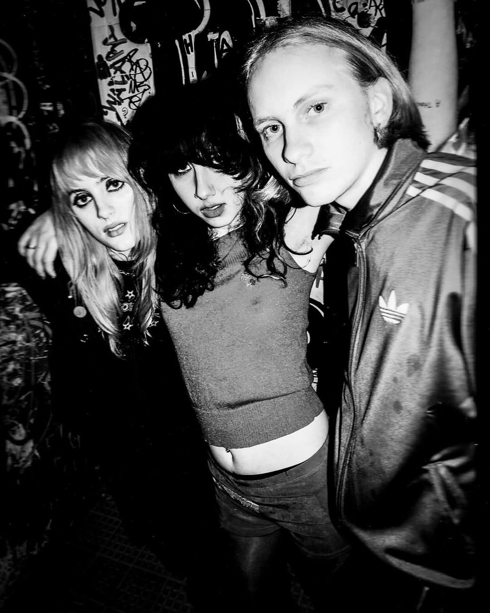 HotWax (@hotwaxbandd) on Twitter photo Birmingham tonight!!!! <a href="/DeadWaxDigbeth/">Dead Wax Digbeth</a>
The Pill on 8.15, us 9.15 xx See you there
📸 Adrien Bossa Birmingham tonight!!!! <a href="/DeadWaxDigbeth/">Dead Wax Digbeth</a>
The Pill on 8.15, us 9.15 xx See you there
📸 Adrien Bossa