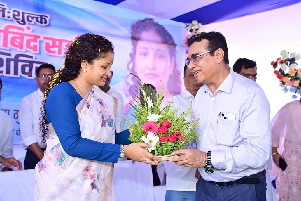 jmm_army's tweet photo. गिरिडीह के गांडेय में आज से शुरू हुआ 9 दिवसीय निःशुल्क मोतियाबिंद सर्जरी शिविर,
शंकर नेत्रालय व ओल्ड जेवरियंस एलुमनाई ट्रस्ट के सहयोग से।
हज़ारों ज़रूरतमंदों को मिलेगा मुफ़्त जाँच व ऑपरेशन का लाभ।

#Giridih  #FreeSurgery #JharkhandNews  #JMMARMY
@JmmJharkhand @JMMKalpanaSoren https://t.co/2RQmRyurJr