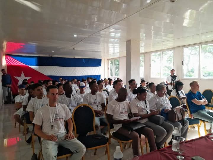 MeyvisEstevezE's tweet photo. Ha nacido la Red Hidráulica de Juventudes, que busca unir esfuerzos, compartir conocimientos y promover acciones en beneficio del sector y de las nuevas generaciones. Hay mucho de compromiso, de deseos de hacer y aporte de sus integrantes. Cuenten con nuestra @UJCdeCuba. https://t.co/jAiWiz06ru