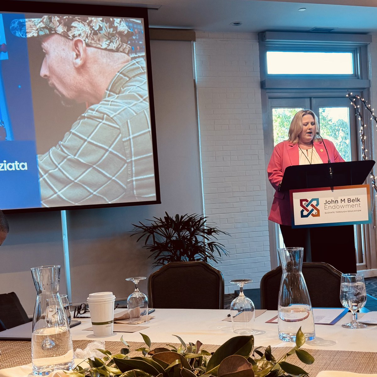 Isothermal Comm Coll tweet media