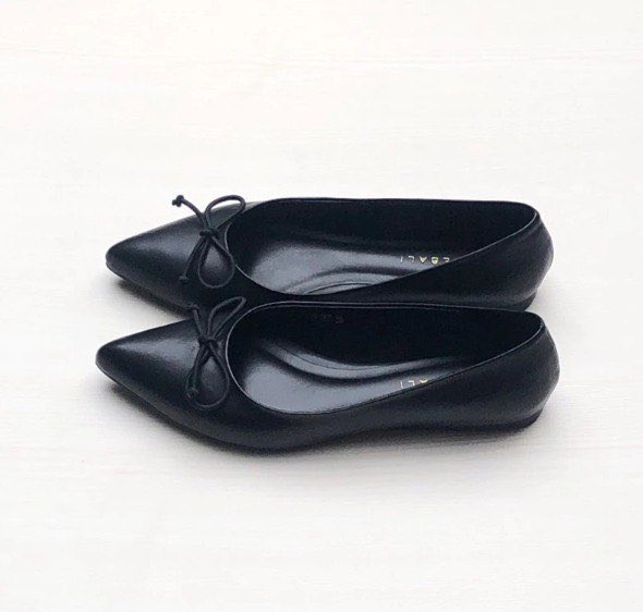 racunincenter's tweet photo. flatshoes cocok dipake buat kerjaa 😍❤️ aku suka banget bahannya empuk ga bikin empuk juga ✨😍 https://t.co/Q36HEYoKU7