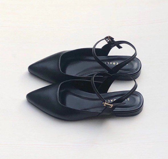 racunincenter's tweet photo. flatshoes cocok dipake buat kerjaa 😍❤️ aku suka banget bahannya empuk ga bikin empuk juga ✨😍 https://t.co/Q36HEYoKU7