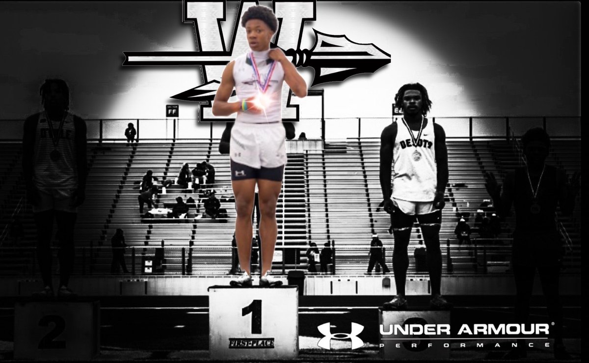 Braylon Davis 1st place in 200 meters.