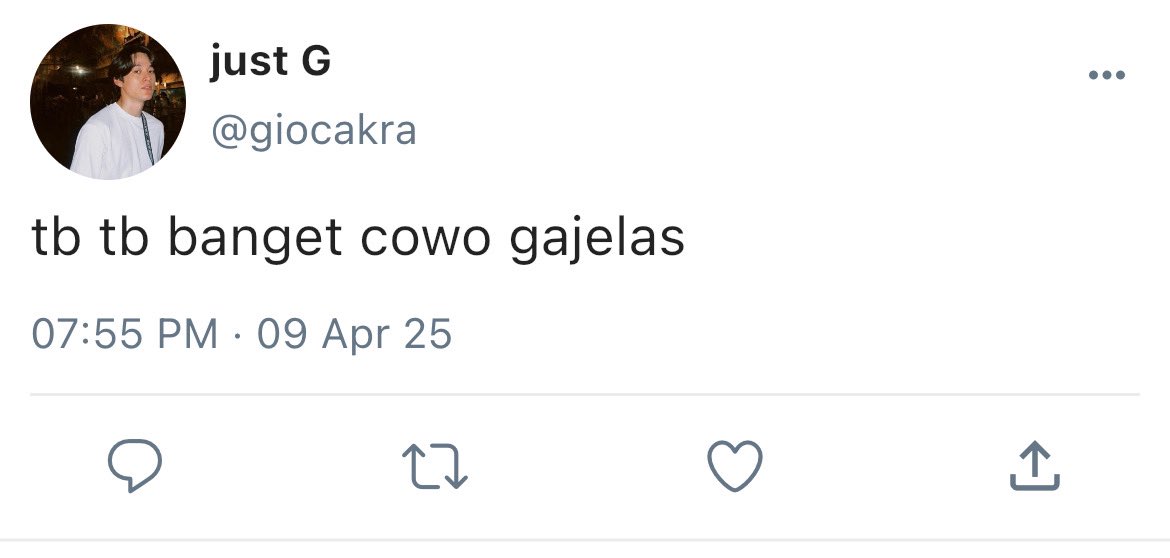backwithuglyusn's tweet photo. 29 🦋 https://t.co/fl035o513g