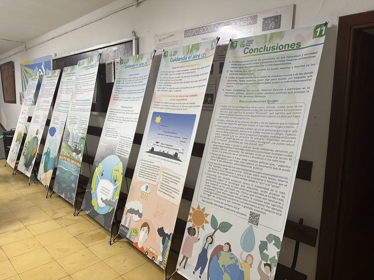 Hoy y mañana, durante las horas de las charlas de la semana de ecología, es posible visitar dos exposiciones colocadas en la entrada de los Bajos de la Parroquia
-“Mirada Ecosocial” 
-“Nuevos Materiales con Residuos” que nos acerca IES Foramontanos. 

#Semecol25 #torrelavega