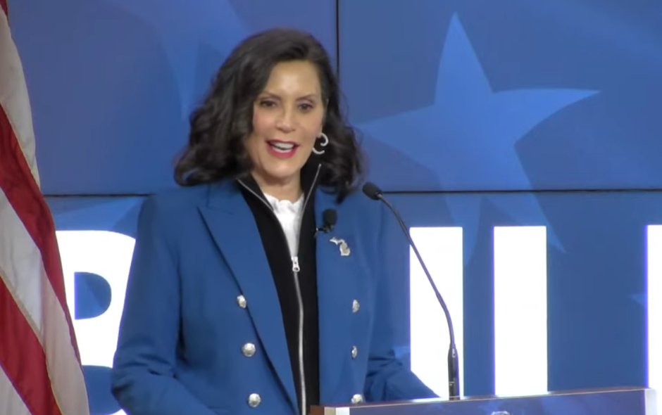 DaveBondyTV's tweet photo. Michigan Gov. Gretchen Whitmer speaking in Washington D.C. in what looks like an unofficial soft launch for 2028 presidential campaign. https://t.co/xqTlgoNao3