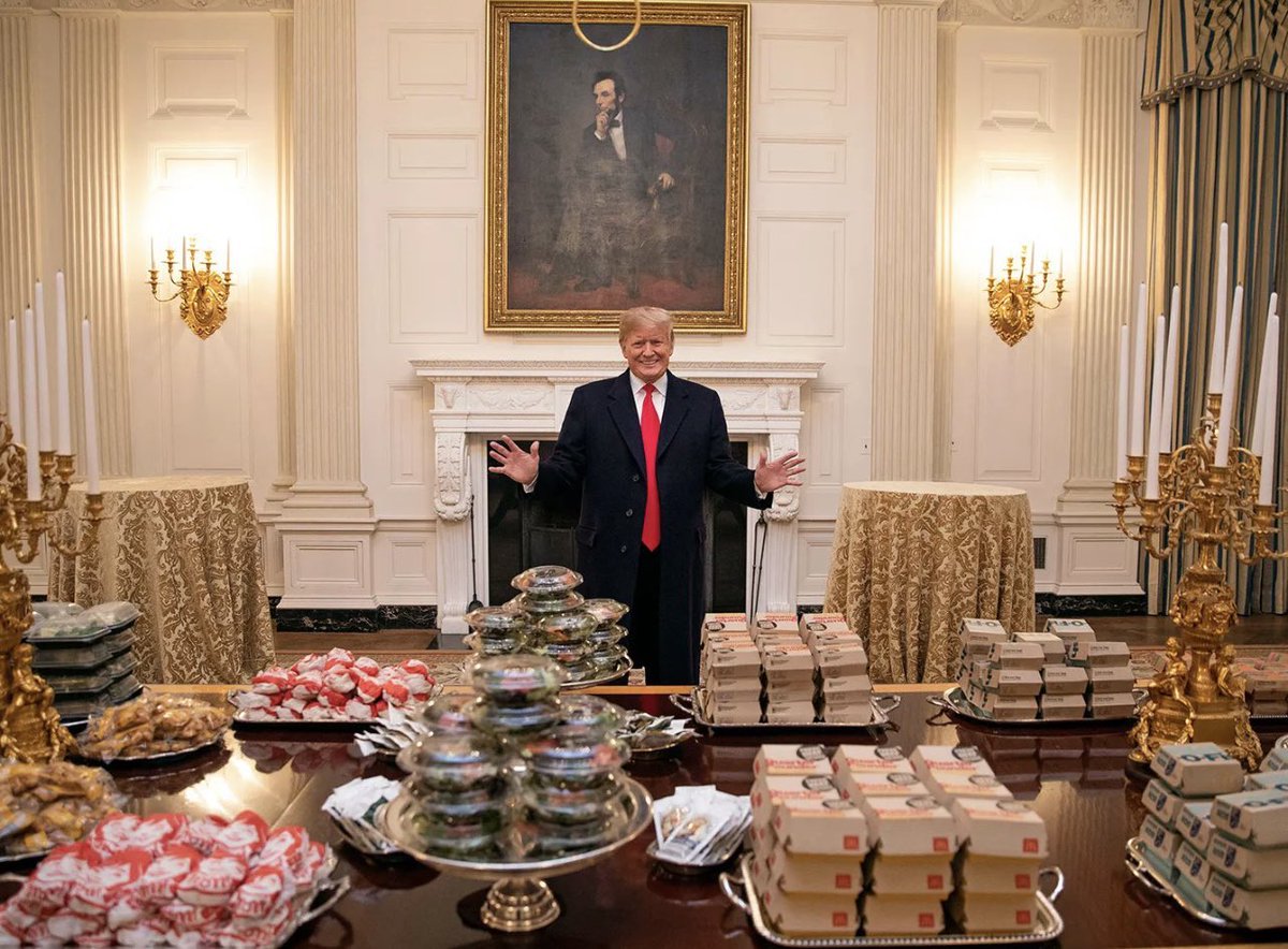 PrezWisdom's tweet image. When I was in high school and had that wild teenage metabolism, I could have done some serious damage to this spread!!
Especially after the last wrestling tournament of the season!!
#POTUS 🍔