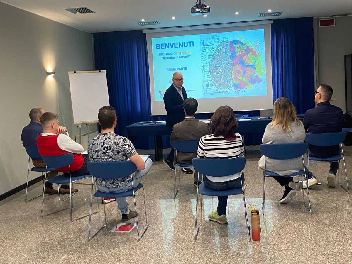Prosegue il successo del corso di #Formazione con le #neuroscienze  - Meeting of the Minds di #Emergenetics International USA proposto dal Certified Gruemp Damiano Frasson. Crea un #team vincente e sviluppa il potenziale dei tuoi collaboratori 🌀😃✨🧠
gruemp.it