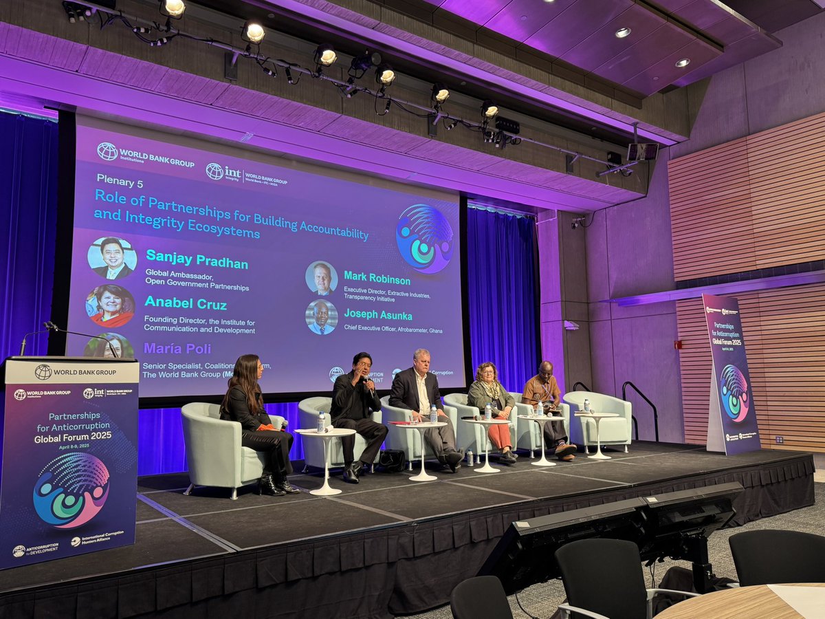 Session on partnerships in the Anticorruption Global Forum #P4AC <a href="/wbg_gov/">World Bank Gov</a> with great discussion about the role of collaborative initiatives involving civil society, policy makers and accountability institutions in fighting corruption <a href="/SPradhanOGP/">Sanjay Pradhan</a> <a href="/Mark_EITI/">Mark Robinson</a> <a href="/joeasunka/">Joseph Asunka</a> <a href="/WorldBank/">World Bank</a>