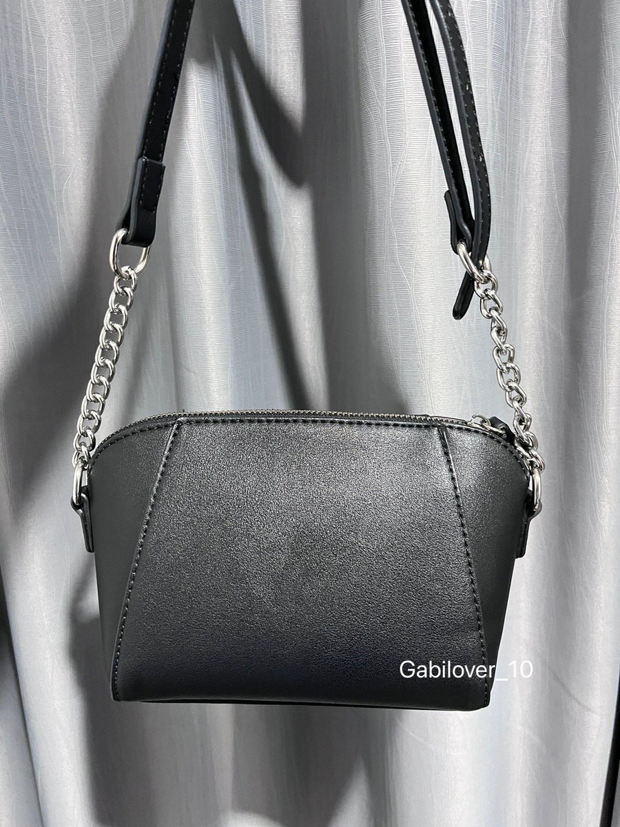 Gabilover_10's tweet photo. ปล่อยกระเป๋ามือ2ค่า เป็นcross body ยี่ห้อ David jones ใช้ไม่บ่อย สภาพดีมากค่ะ ขายต่อ200฿‼️ (ราคาแรกกดมา445฿นะคะ) #กระเป๋ามือสอง #ของมือสอง #กระเป๋ามือสองสภาพดี #กระเป๋าสะพายข้าง #กระเป๋าแฟชั่น https://t.co/jymq78SopO